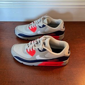 Custom anime Airmax 90’s